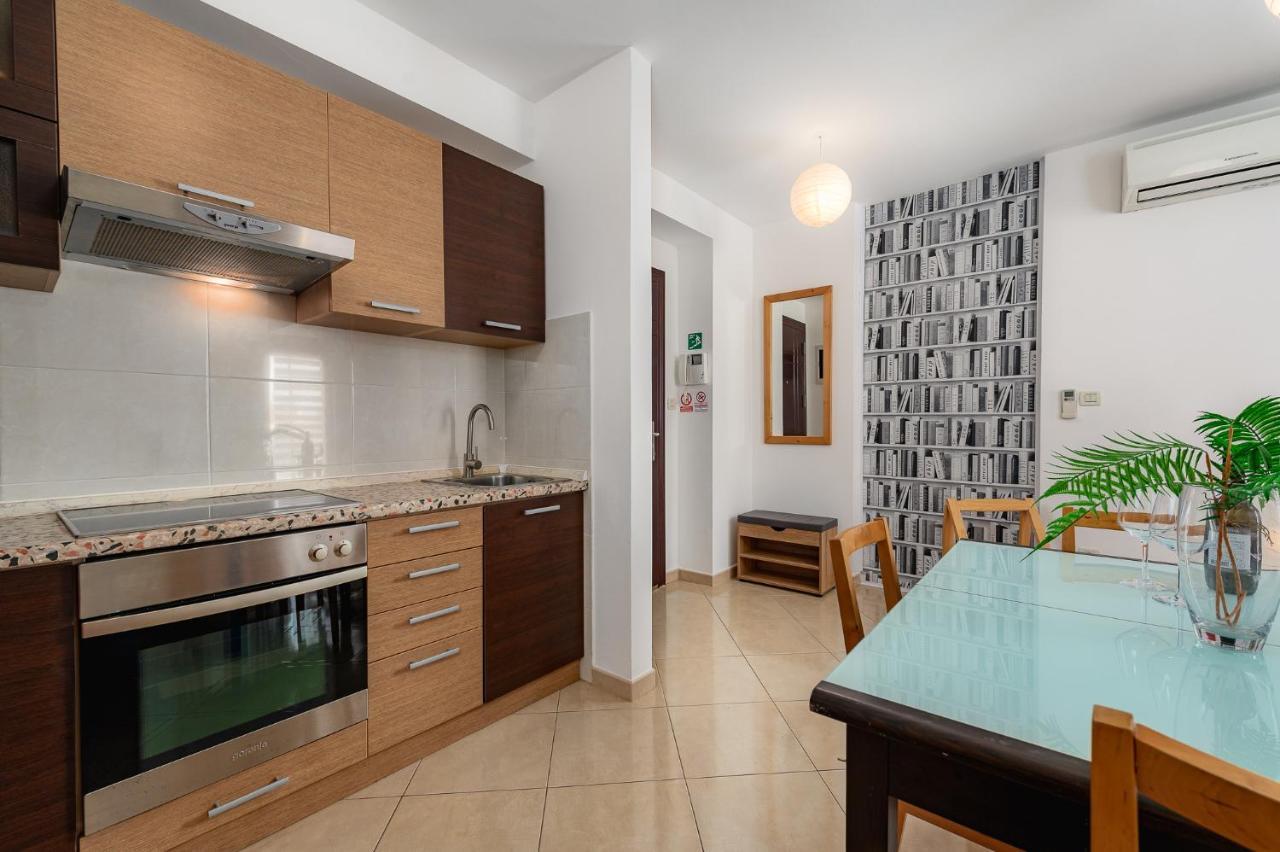 Apartment Ares 14 - Umag Center Екстериор снимка